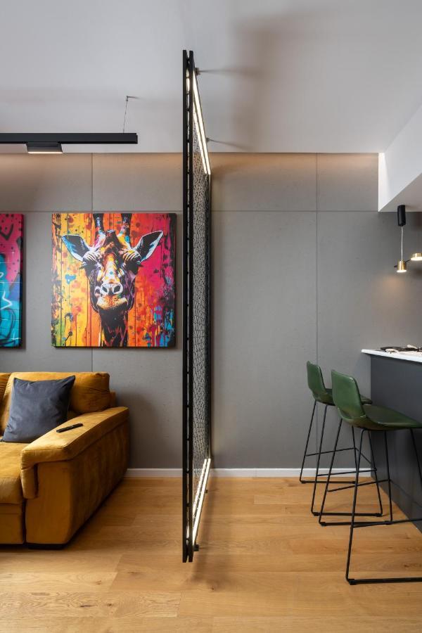 Brooklyn - Aviatiei Park - Netflix - Parking Apartment